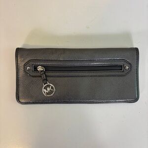 Michael Kors Silver Leather Slim Wristlet Wallet